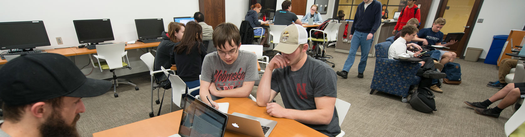 Students in the Student Resource Center in Avery Hall.
